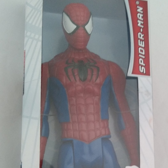 Spider Man Marvel Ultimate 12" in action figure - Picture 1 of 5
